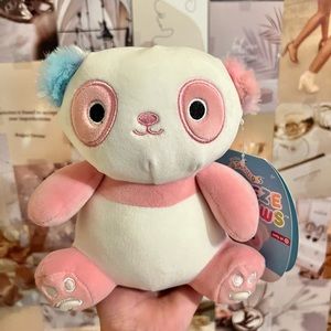 BNWT TARGET EXCLUSIVE 8in panda squeezemmallow Squishmallow!